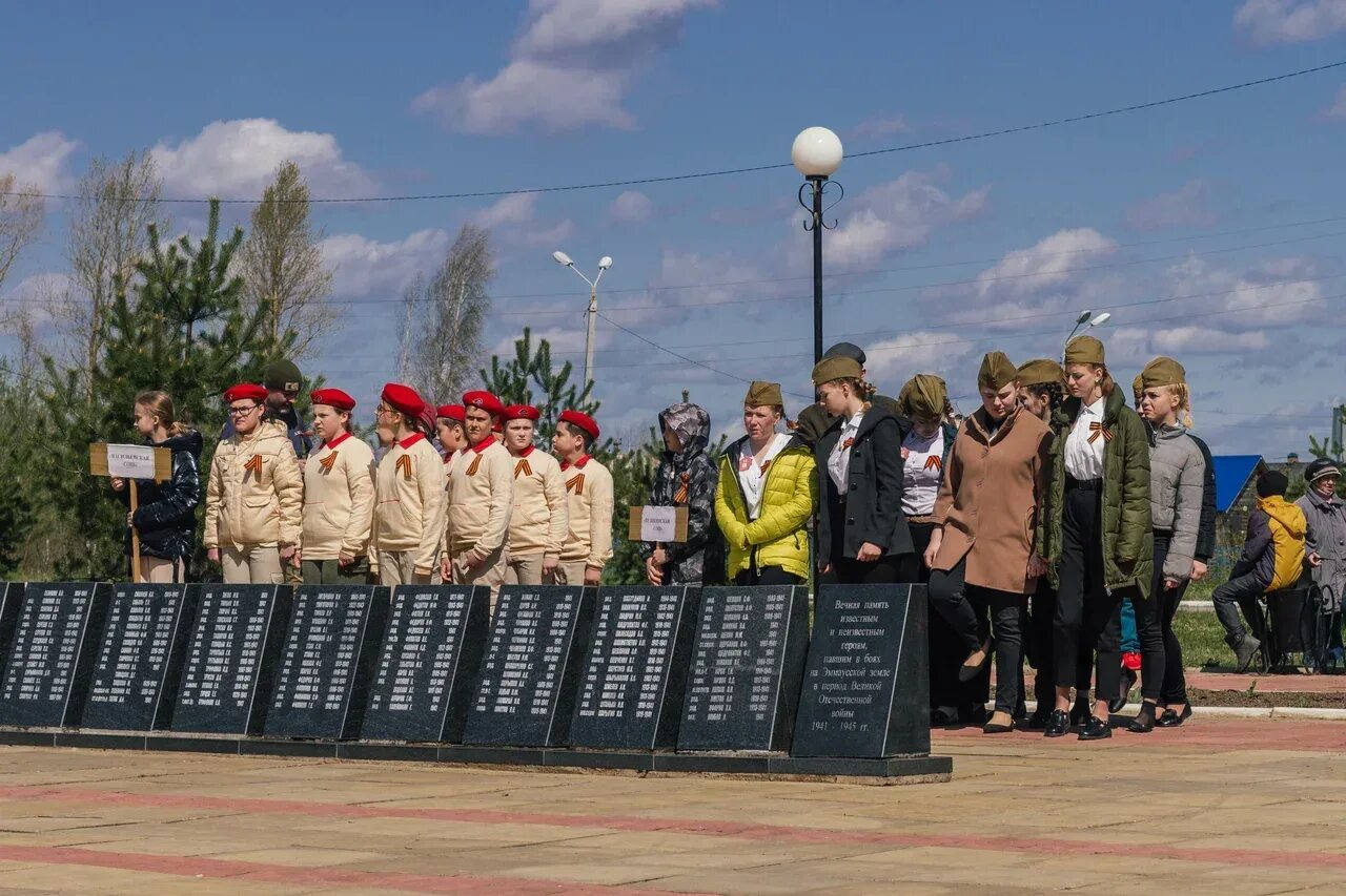 Невс Эммаусс. Фестиваль Эммаусс 207. Фото с дня поселка Эммаусса. Гавань в посёлке Эммаусс фото. День поселка майское