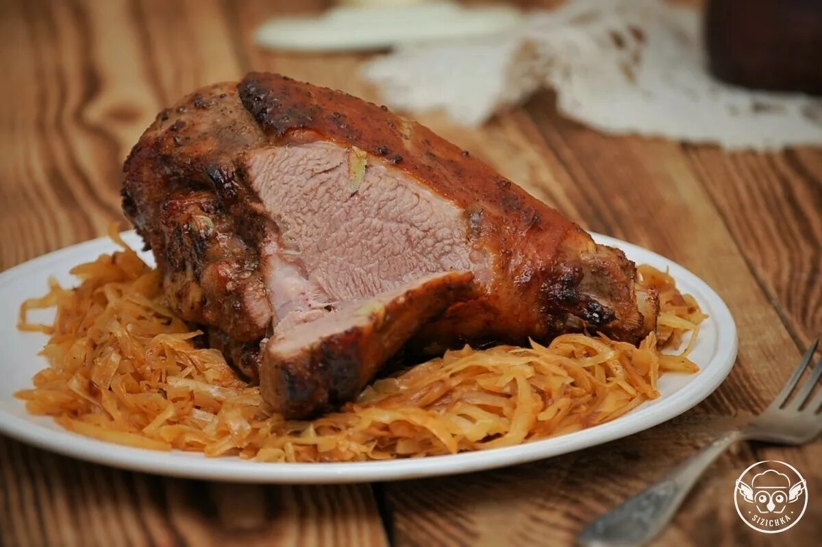 Индейка голень замаринованная. Голень индейки запеченная в духовке. Голяшки индейки запеченная. Голень индейки в духовке. При какой температуре запекать голень индейки.