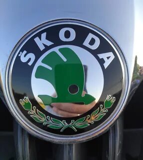 Что изображено на значке шкода