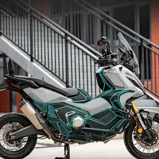 Honda adv 750