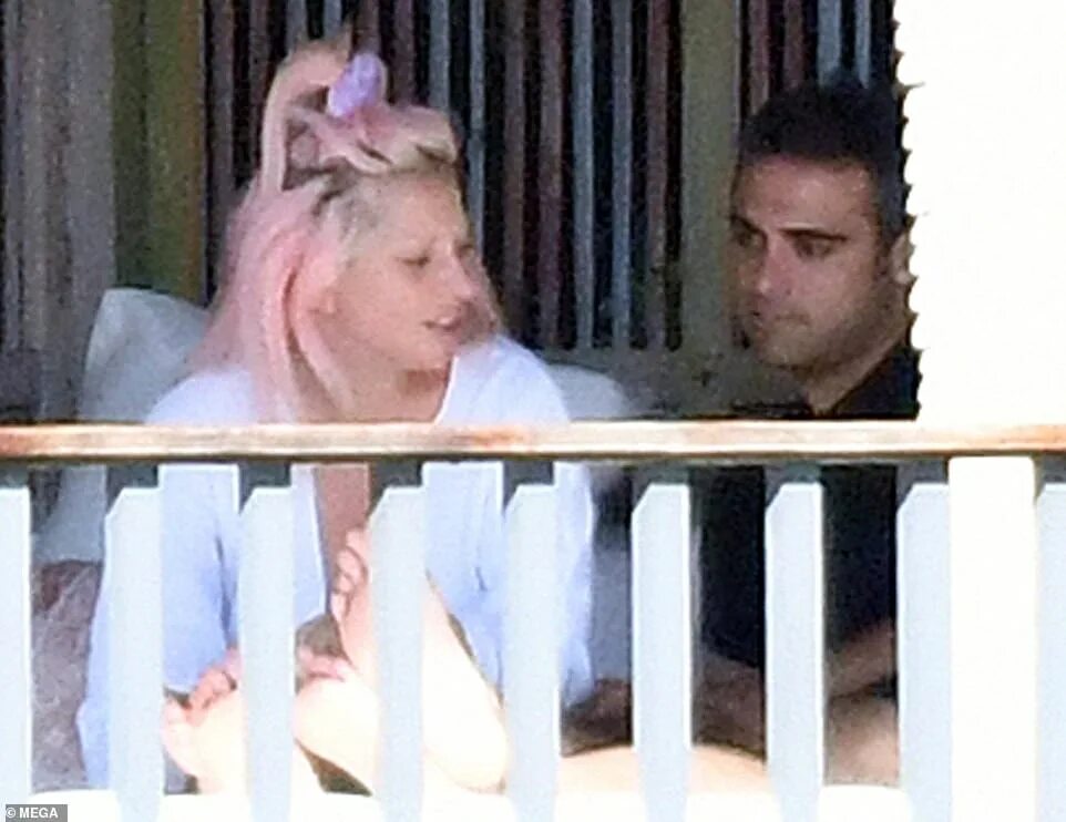 С кем встречается леди гага Is Lady Gaga set to surprise Glastonbury Festival with a secret DJ set The Su