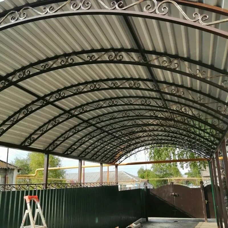арочный навес из профнастила. навес 10х10 метров односкатный. арочный навес. арочный навес из металлопрофиля. навес двускатный из металлочерепицы 2х2.