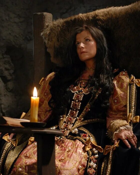 Связанные женщины. Gagged джейн. Маньяк похитил девушку фильм. Присон герлз 2011. Всадники апокалипсиса (2008).