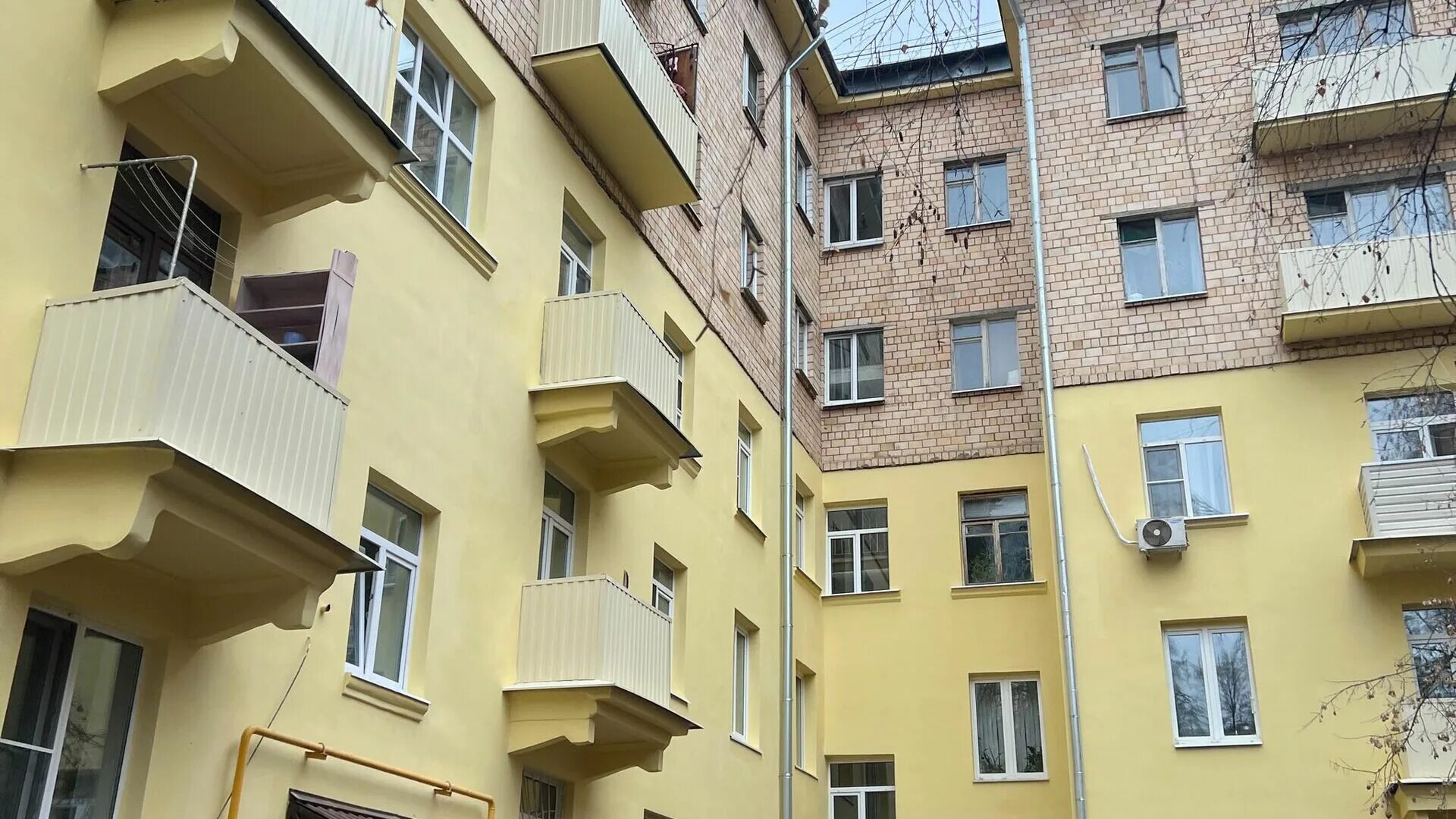 Пятиэтажный дом. 15 парковая 23. Ул. Ул. 20.