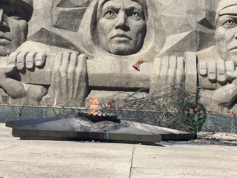 Осквернение памятников волгоград