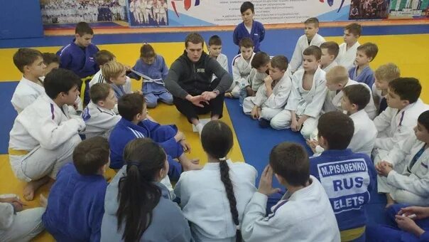 Тренеры дзюдо сагареджо. Тренер центр дзюдо. Отзыв тренеру дзюдо. Дзюдо мытищи тренеры. Селуков арсений дзюдо.