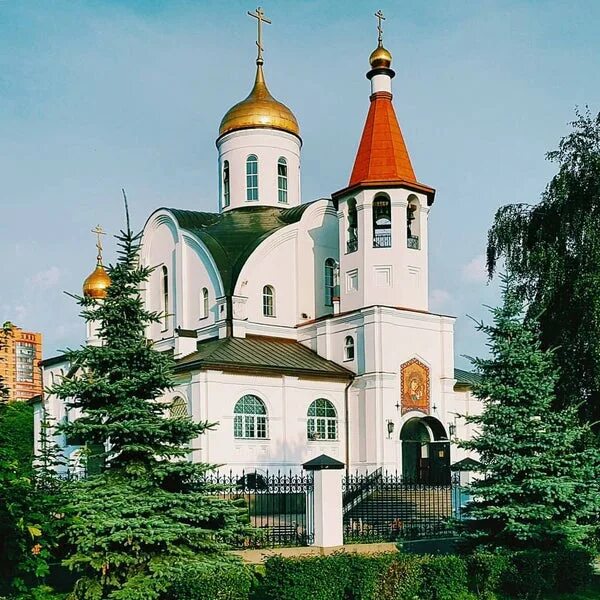 Новогиреево церковь спаса нерукотворного образа. Храм спаса нерукотворного образа в гирееве. Храм спаса нерукотворного в новогиреево. Гиреево москва. Храм спаса нерукотворного в перово.