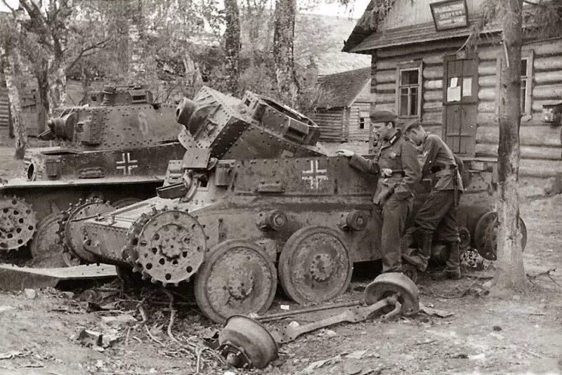 Pz38t 1941. Танки вермахта 1941-1945. Танки вермахта 1941. Panzer 3 подбитый. Танковая 41