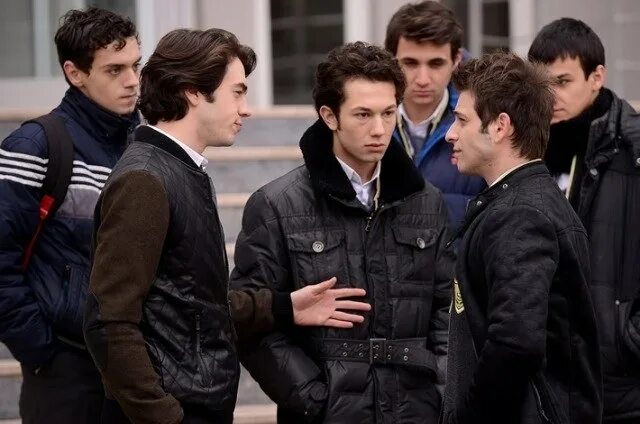 зейнеп и керем турецкий сериал. фильм в ожидании солнце 8 серия. «в ожидании солнца» / güneşi beklerken. в ожидании солнца сериал 2013–2014 актёры. в ожидании солнца турецкий сериал 33.