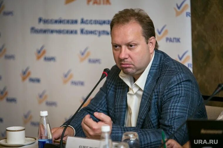 Олег анатольевич матвейчев. Олег анатольевич матвейчев. Олег анатольевич матвейчев депутат. Политтехнолог олег матвейчев. Олег матвейчев 60 минут.