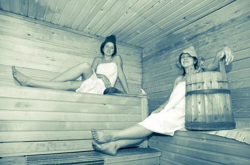 Бани герл. Фотосессия девушки в бане. Красивые девушки в бане. Женская баня. Красивые женщины в бане.