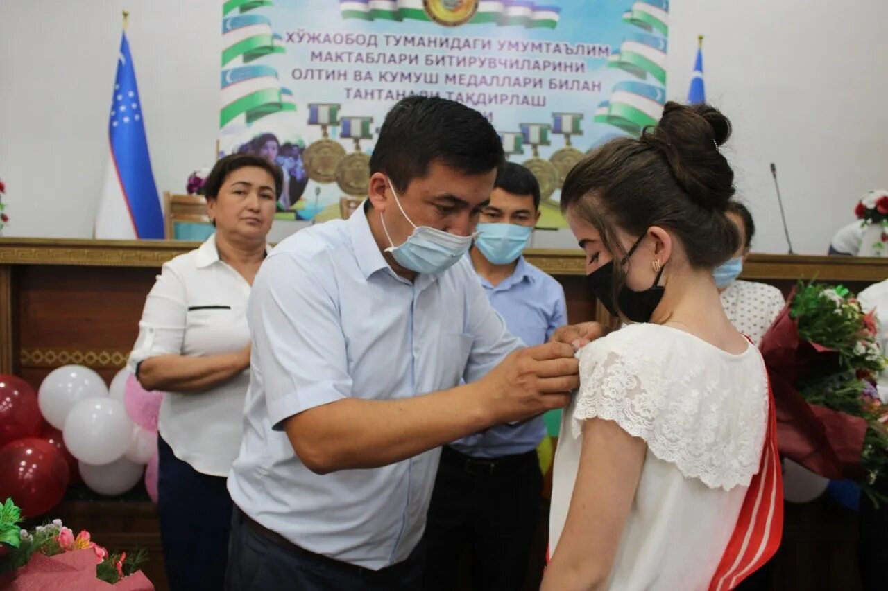 Bitiruvchilar uchun raqslar. Bitiruvchilar 2025. bitiruvchilar raqsi 2025. битирувчилар 2025 чб. bitiruvchilar taklifnomasi.