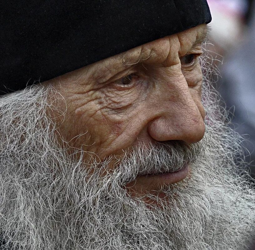 лица священников