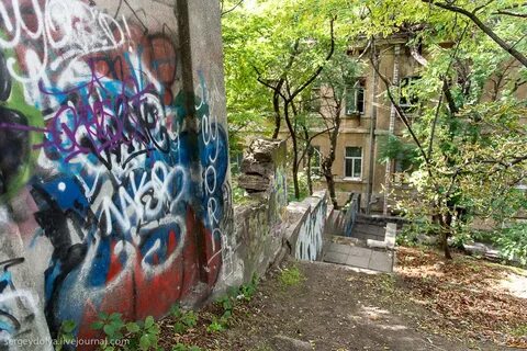Дворик 22