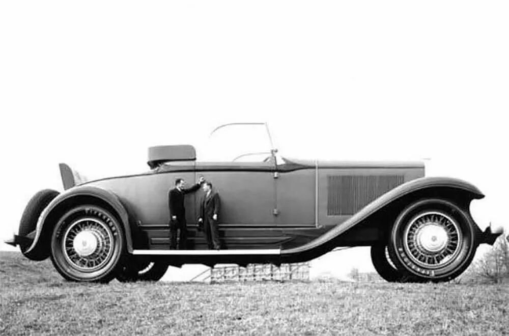 Студебеккер автомобиль легковой. Студебеккер автомобиль легковой 1923. Студебеккер 1931 года. A very big car