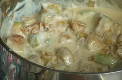 Куриная сковорода с кабачками