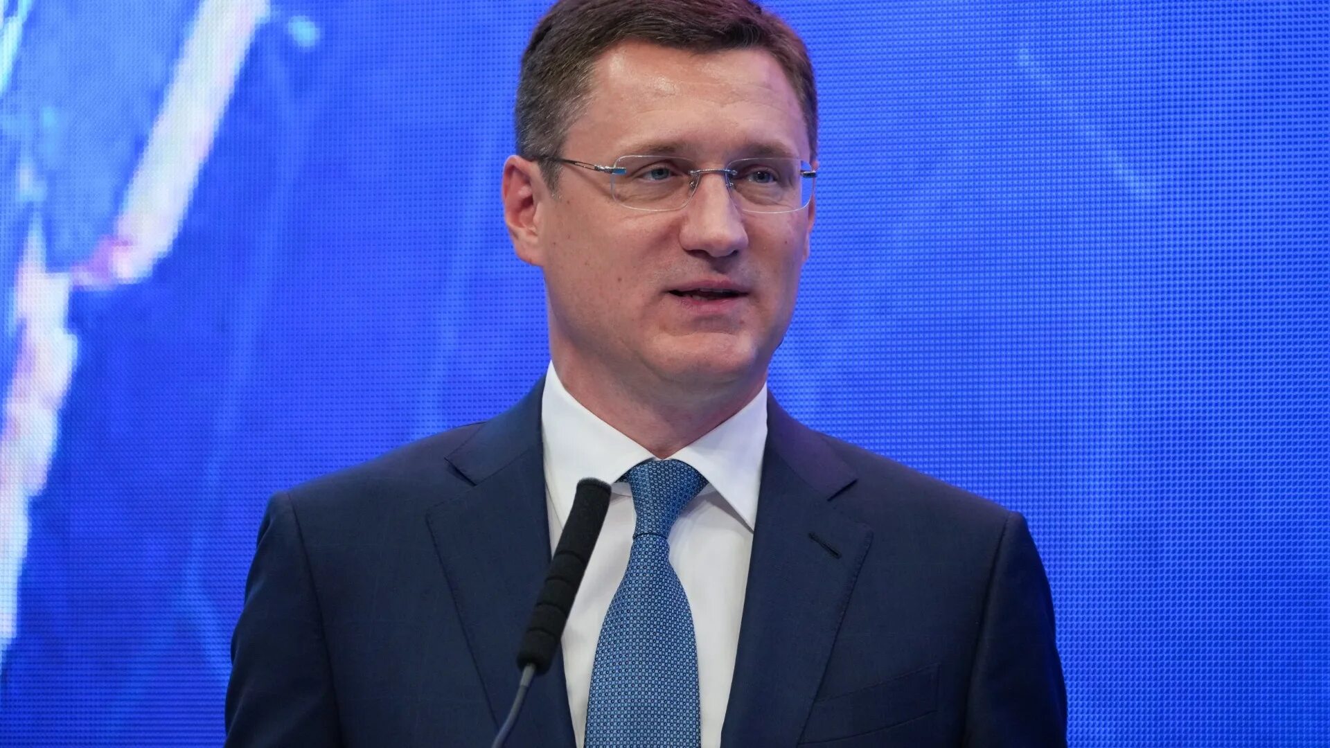 Усы пескова иноагент. Песочный фон. Сын дмитрия пескова. Иконка телеграмм. Песке телеграмм.