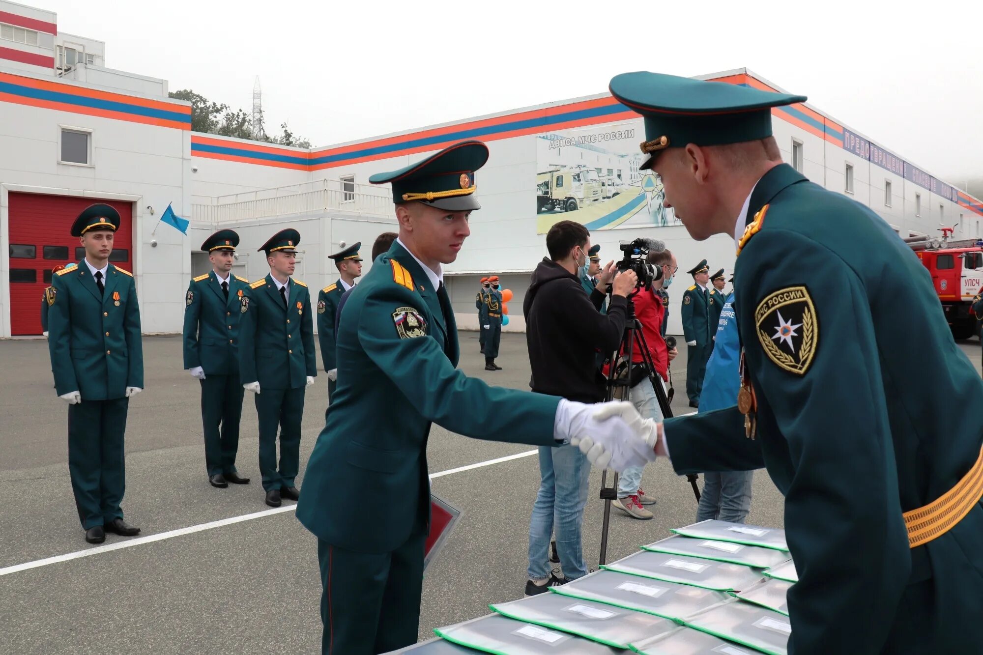 ДВПСА Академия МЧС Владивосток. Дальневосточная пожарно-спасательная Академия МЧС России. Курсанты Дальневосточной пожарно-спасательной Академии мч. Дальневосточная Академия МЧС во Владивостоке.