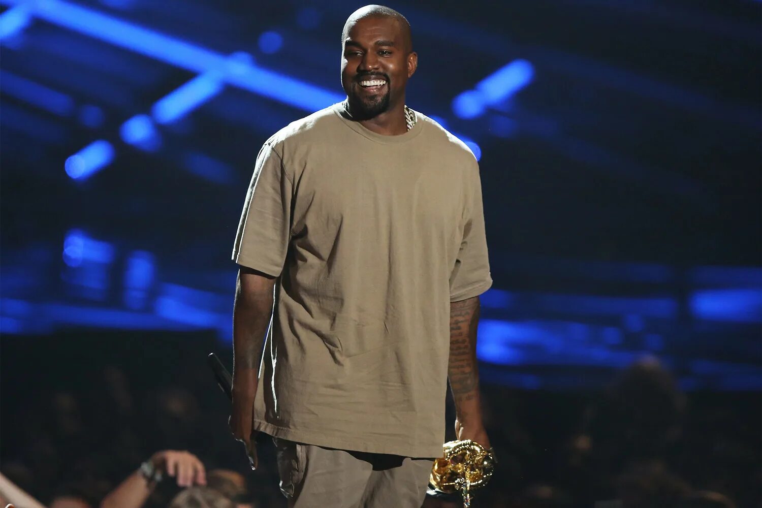 Kanye west running. Kanye west running