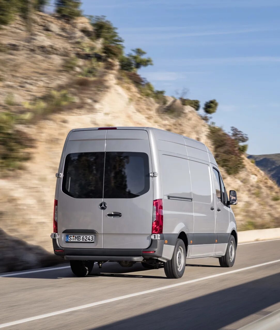 Какой спринтер лучше. Mercedes-Benz Sprinter. Mercedes Sprinter 2021. Мерседес Спринтер 2023 спорт-купе. Хонда Спринтер.