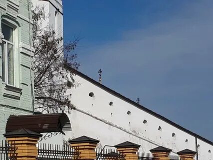 Почернели кресты