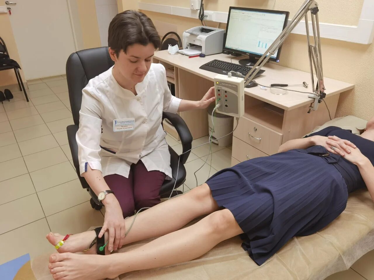 Электронейромиография аппарат. Электромиограф биотроник. Эмг. Электронейромиография в перми. Энмг нижних конечностей.