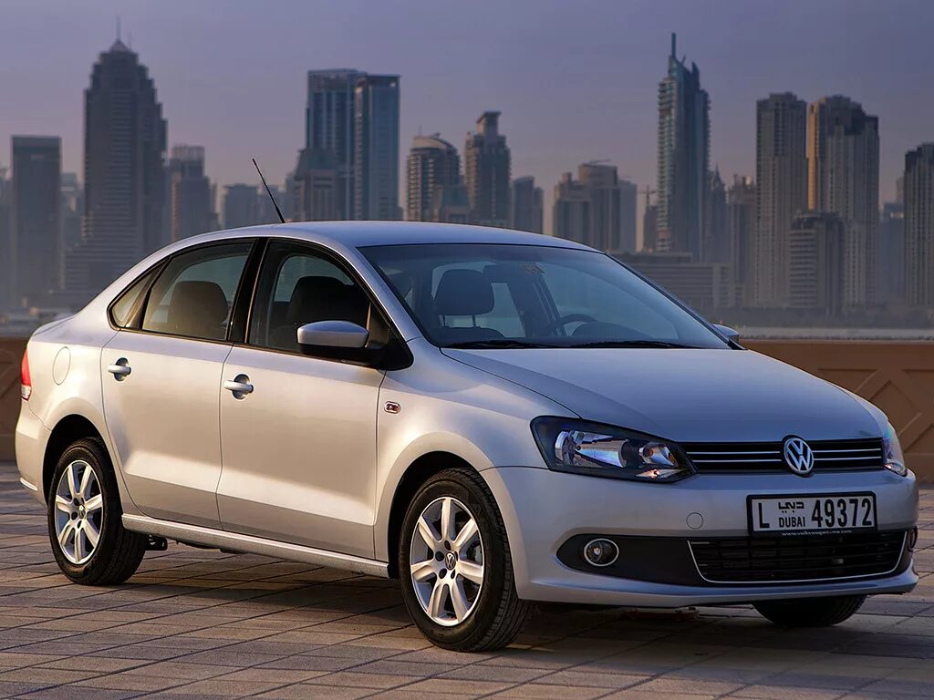 Машина фольц. Volkswagen Polo sedan 2013. Volkswagen Polo sedan (2010). Фольксваген поло седан 2013. Volkswagen поло 2013.