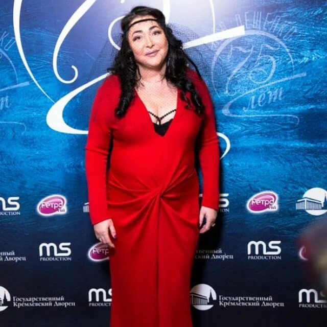 лолита милявская. милявская портрет. лололита милявскамилявская. лолита милявская фигура 2020.