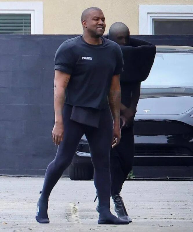 Канье вест. Канье вест 2023. Канье уэст 2023. Канье вест 2023. Канье уэст 2022.