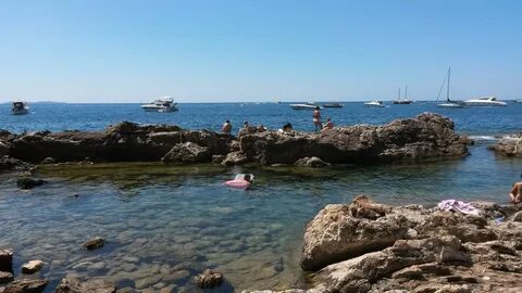 Google. c) Carlo Manfredi. 