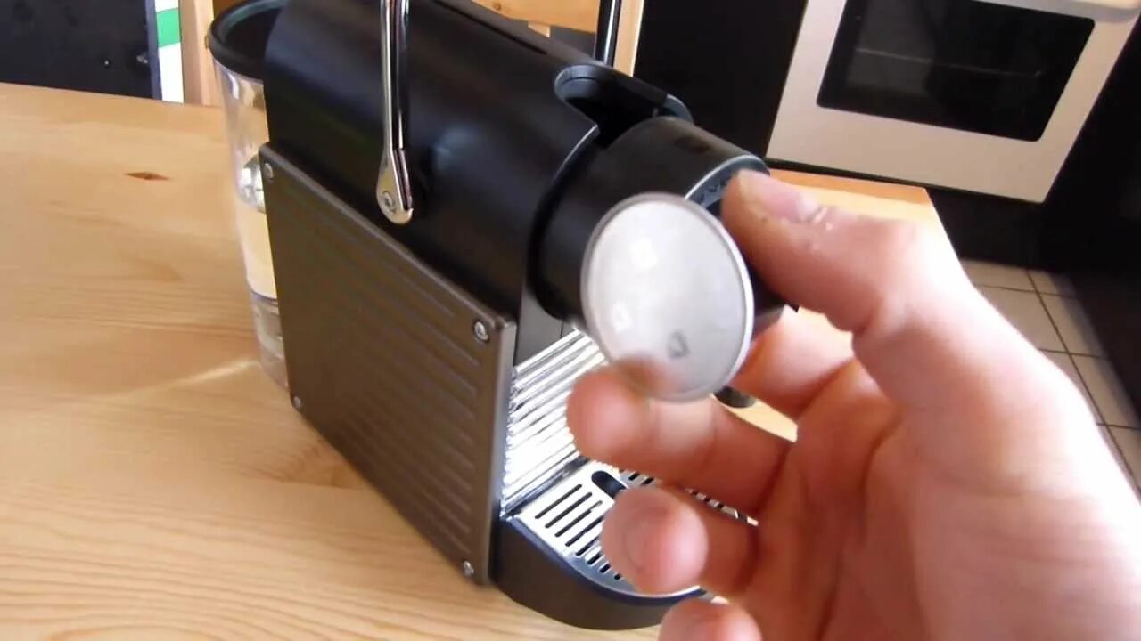Espresso Zubereitung (40ml) in Nespresso Pixie Krups XN 3005 YouTube