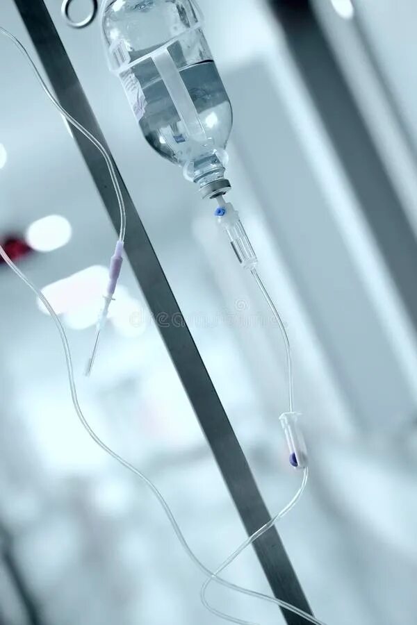 Пузырек в системе для внутривенного. Капельница пузырьки в вену. Iv therapy капельницы. Капельница пузырьки в вену. Капельница пузырьки в вену.