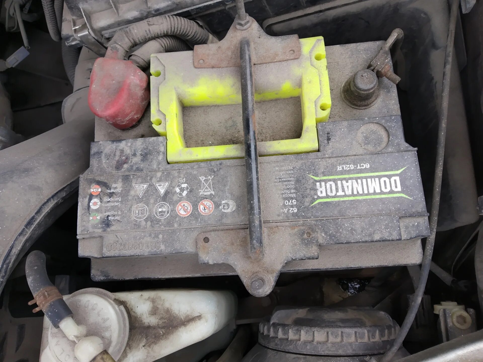 Galant аккумулятор. Mitsubishi charisma аккумулятор. аккумуляторы для mitsubishi carisma. mitsubishi carisma 1.6 аккумулятор. акб на mitsubishi carisma 1.8.