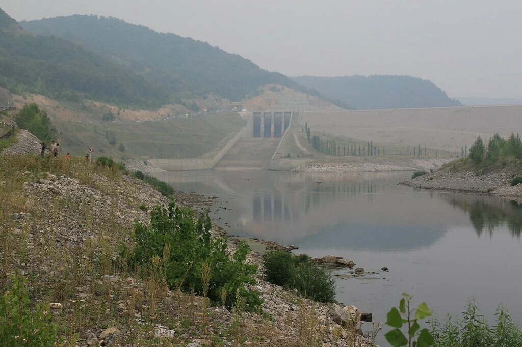 Водохранилища реки белая. Юмагузино башкортостан водохранилище. Юмагузинское водохранилище башкирия. Юмагузино башкортостан водохранилище. Река белая башкирия юмагузино.