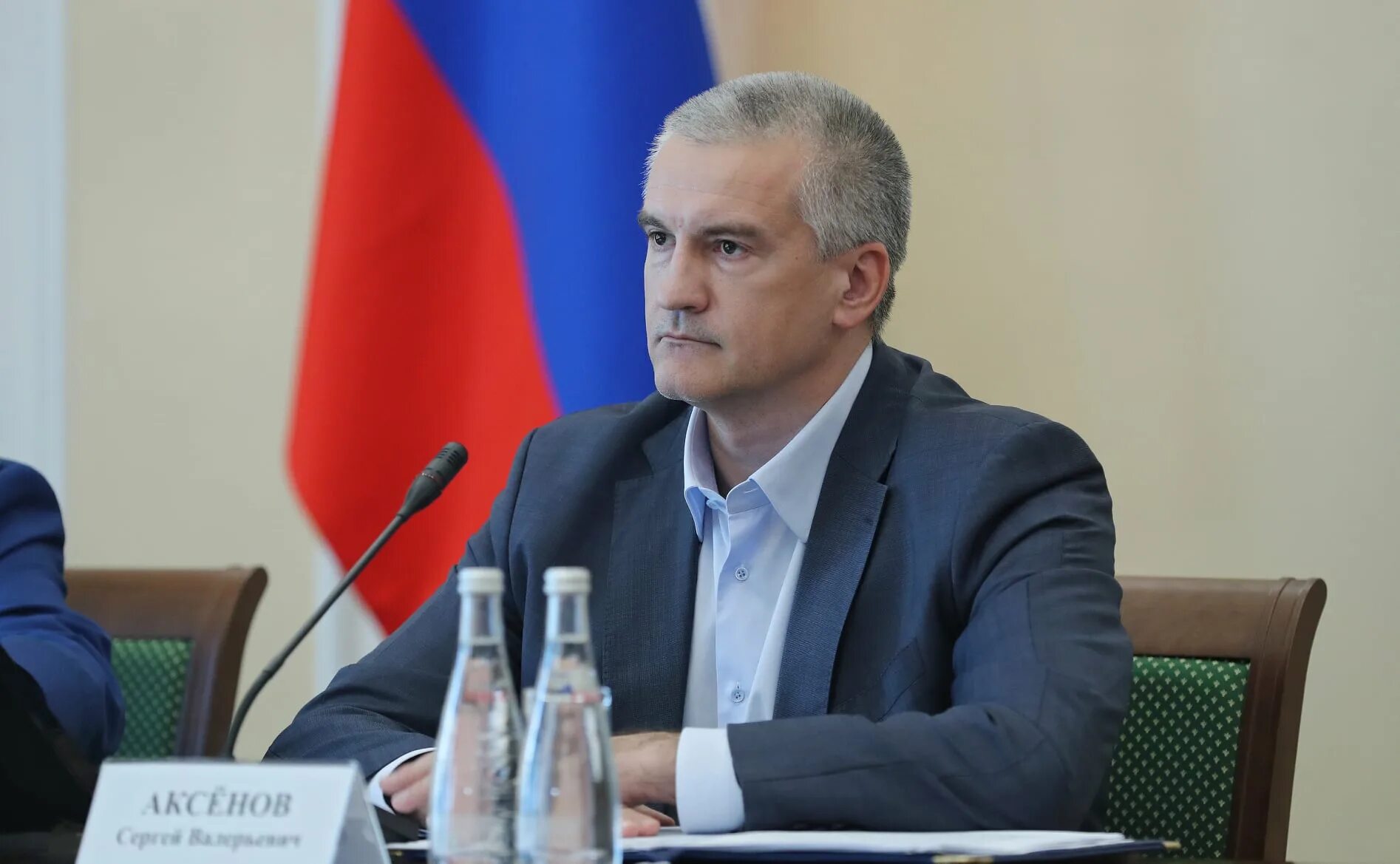 Руководитель крыма. Сергей аксёнов глава крыма. сергей аксенов крым. аксенов 2014. аксёнов и константинов.