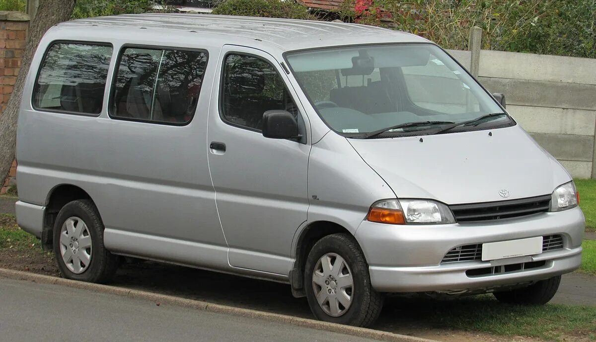 Тойота хайс 2001. Тойота hiace 2001. toyota hiace xh10. toyota hiace 2001 года. тойота гранвия 2001.