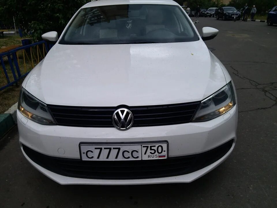 Снимаем решетку джетта 6. Решетка gli jetta 6. решетка gli jetta 6 vw. решетка джетта 6 gli. джетта 6 gli.
