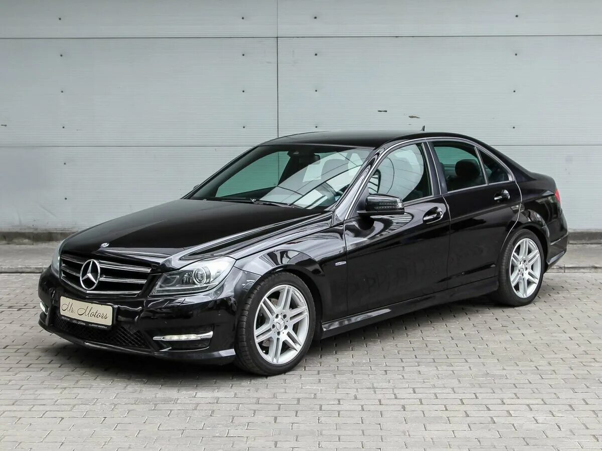 Мерседес с класса с пробегом москва. Mercedes-Benz c-class c 180 BLUEEFFICIENCY. Mercedes-Benz c 180 BLUEEFFICIENCY чёрный. Мерседес с класс 2011 в Бишкеке. Мерседес c-класс Бишкек.