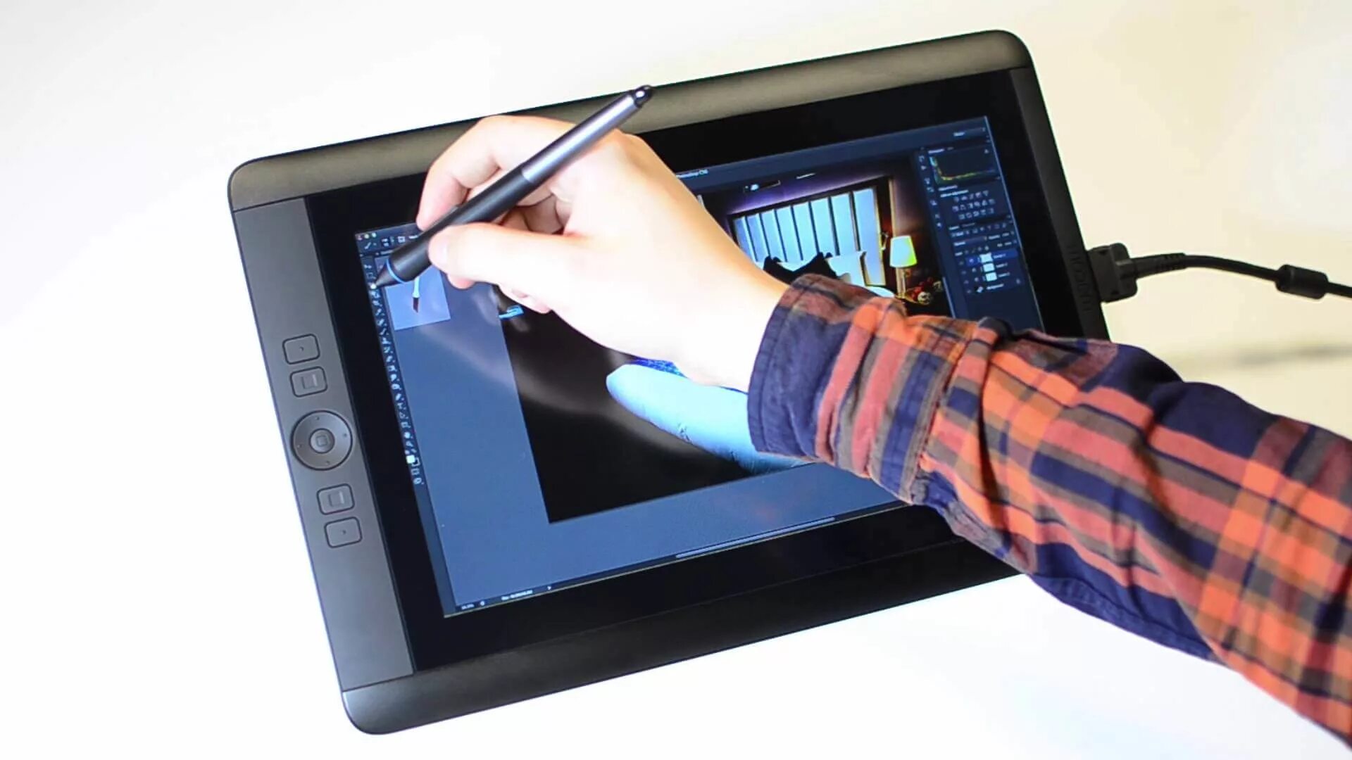 Графический планшет приложение на пк. Графический планшет wacom cintiq 13 hd. графический планшет с экраном wacom cintiq. графический планшет wacom cintiq 13 hd (dtk-1300-4). wacom cintiq 13hd interactive pen display.