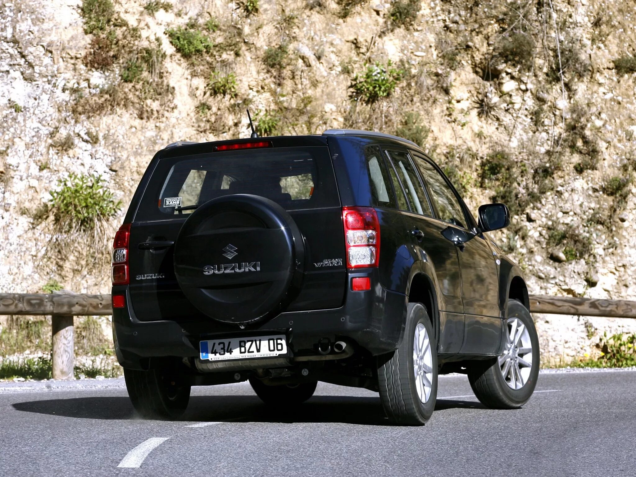 Suzuki Grand Vitara. Сузуки Гранд Витара 2 поколения. Сузсузцки Гранд Витара. Suzuki Grand Vitara 3.2. Автомобиль suzuki grand vitara