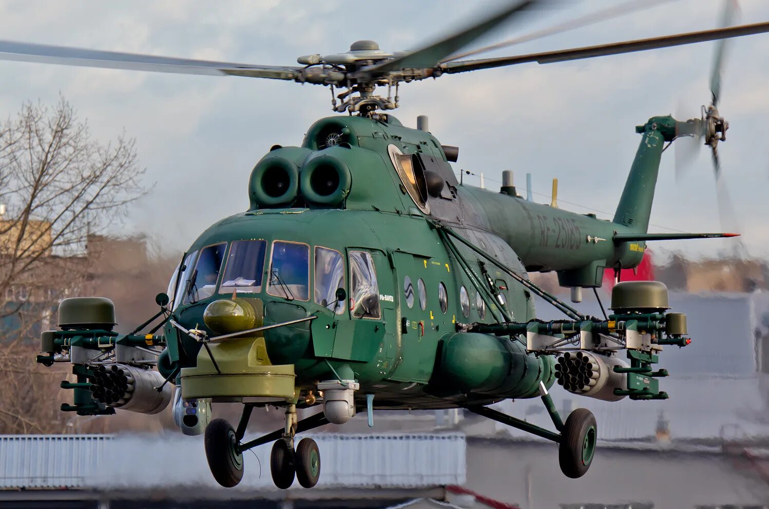 Ми-8 вертолёт. Боевой вертолёт ми-8. Ми-8 вооружение вертолета. Армейский вертолет ми 8.