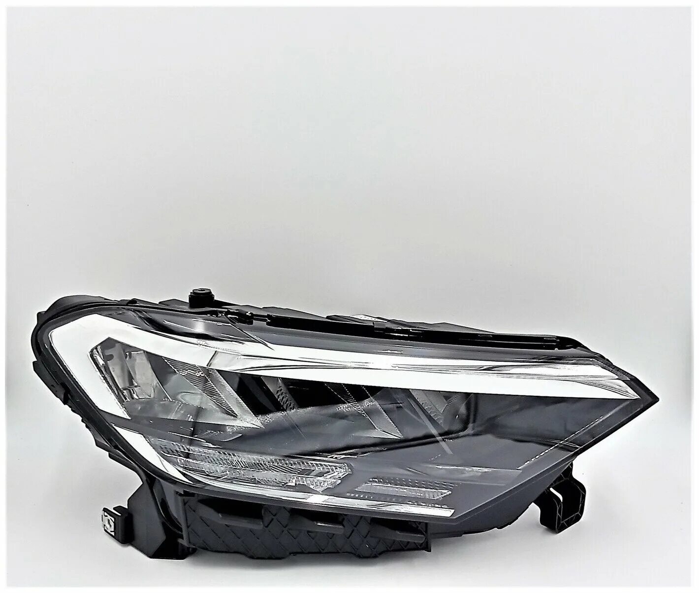 4441157lmldem2. Volkswagen polo led фары. Фары поло лифтбек. Iq light polo. Фары поло 2021.