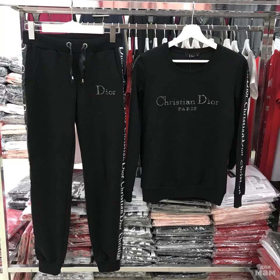 Бренды одежды садовод. Бренды одежды садовод. Брендовые вещи. Брендовая одежда для детей садовод. Брендовые вещи на садоводе.