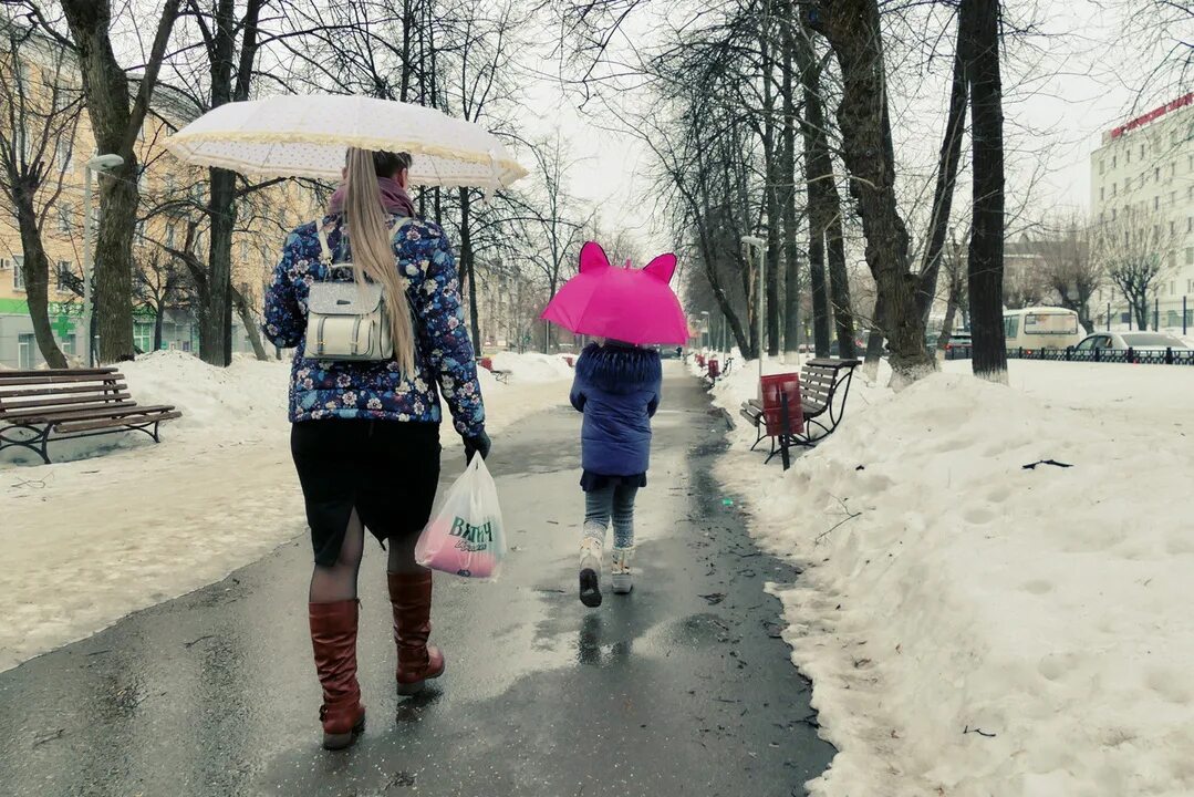 Картинки о сегодняшней погоде. Предложение с мартовской погодой. Погода сегодня шикарная для прогулок. Как одеваться сегодня погода погода.