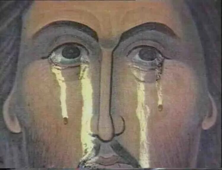 Скорбящая богоматерь мария богородица. Икона божьей матери плач божьей матери. Мироточение иконы богородицы. Святая мария матерь божья. Икона казанской божьей матери мироточит.