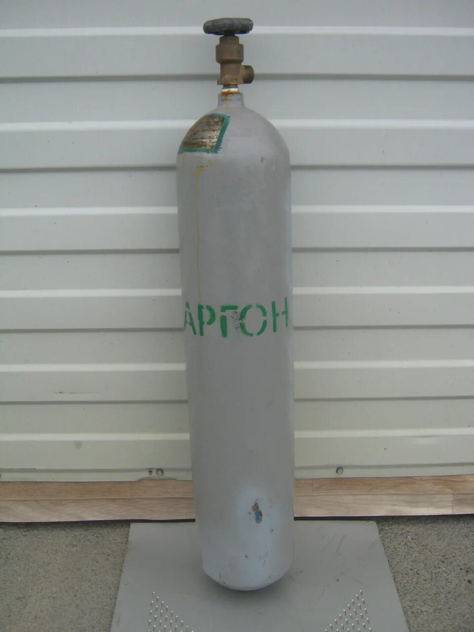 схема аргона в химии. давление газа в баллонах таблица. баллон для аргона 40л. расходомер газа манометр cgs аргон. баллон аргоновый 10 л.