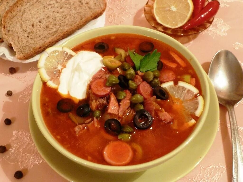 Солянка сборная мясная. Заправочные супы солянка сборная мясная. Солянка сборная мясная классическая. Солянка сборная мясная. Солянка сборная мясная классическая.
