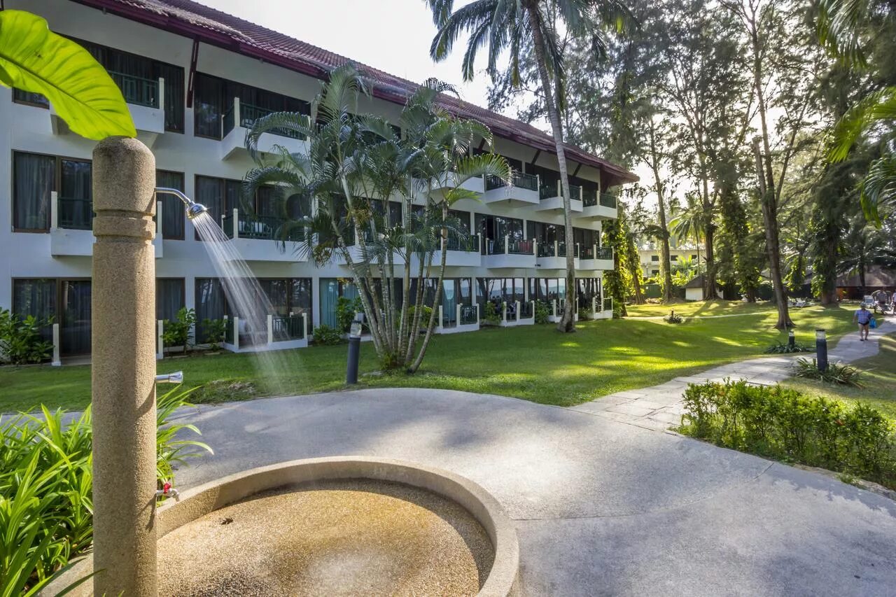 Amora beach resort phuket 4. Аморе бич пхукет. Amora beach resort 4*. Амора бич резорт пхукет. Amora beach resort 4*.