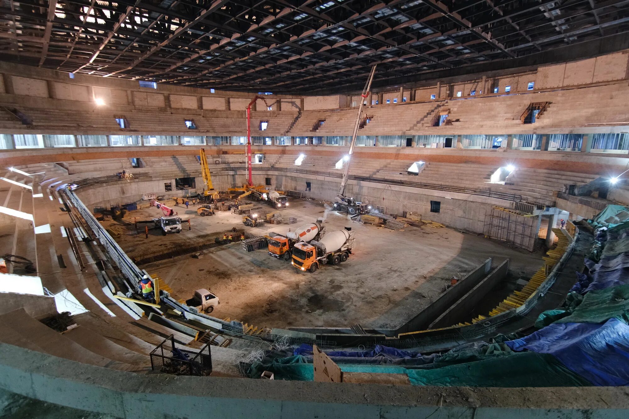 Лдс новосибирск новая арена. Таганрогский ледовый дворец. Стройка лдс новосибирск. Стройка ледового дворца в новосибирске. Ледовая арена на ленинградском проспекте.