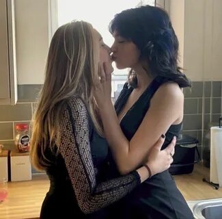 Lesbian Love, Roztomilé Páry, Roztomilé Obrázky Dvojíc, Krásne Oči.